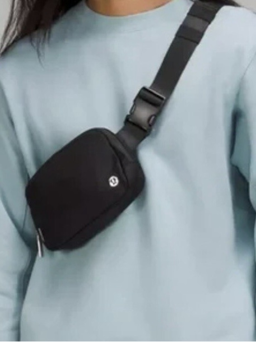 Lululemon Classic Black Everywhere Water Repellent Adjustable Belt Bag 1L